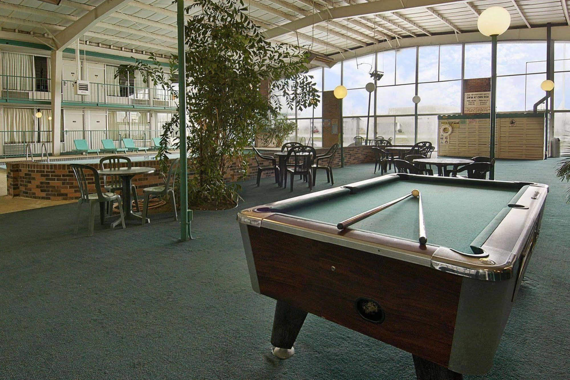 Knights Inn Rantoul Ανέσεις φωτογραφία